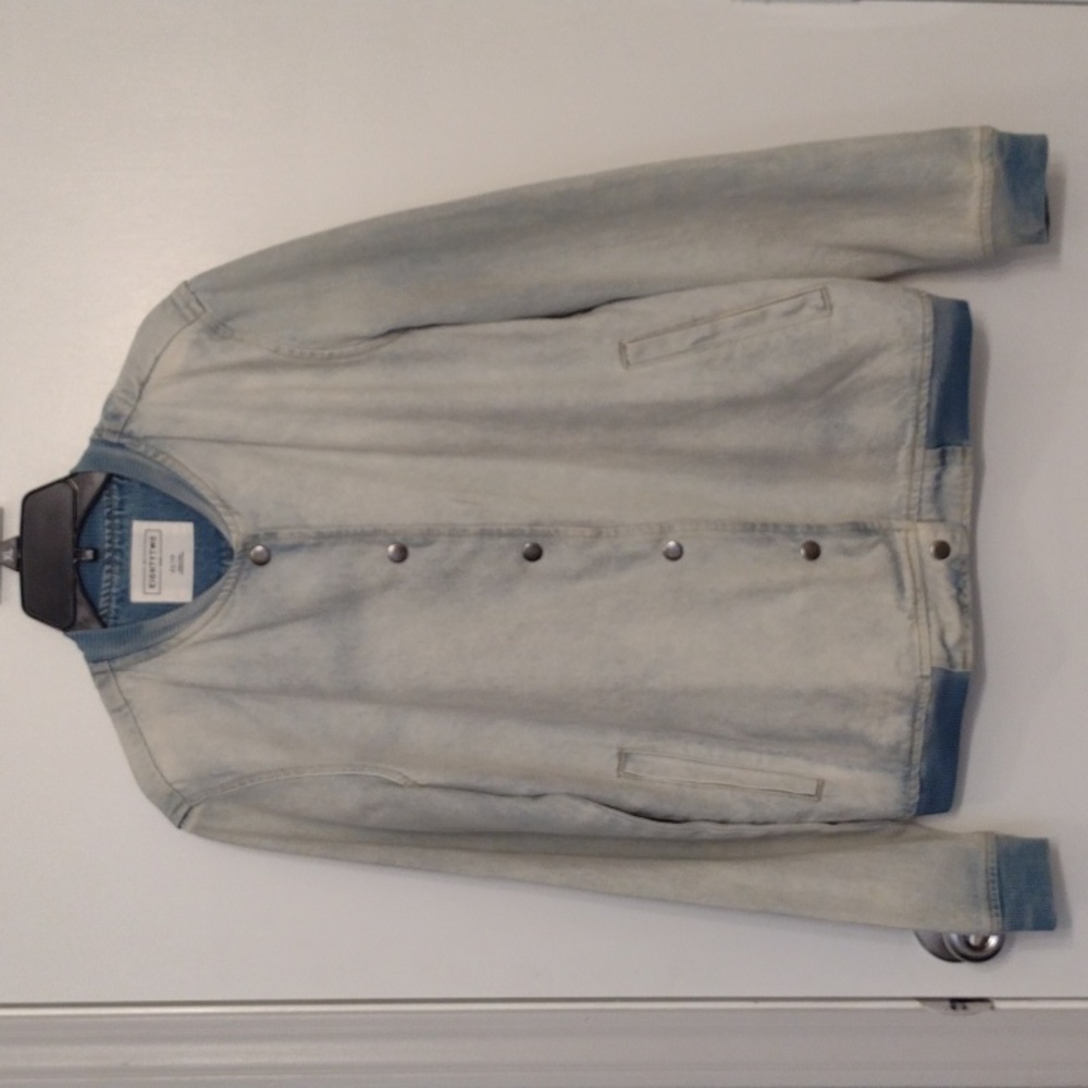 Forever 21 Oversized Denim Trucker Jacket size XS